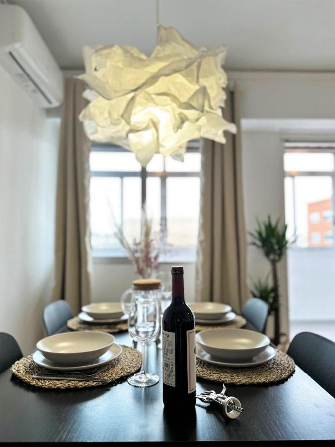 Your Sunny & Spacious Portview Home Валенсия Экстерьер фото